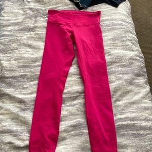 LuluLemon WonderUnder Hot Pink Leggings